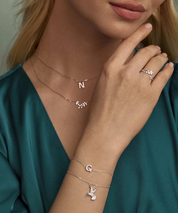 Серебряная подвеска с фианитами в форме веточки MIESTILO 