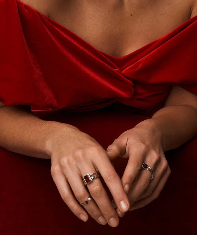 Крупное серебряное кольцо Бургунди