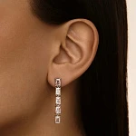 Серебряные пусеты с подвесками из крупных фианитов MIESTILO 