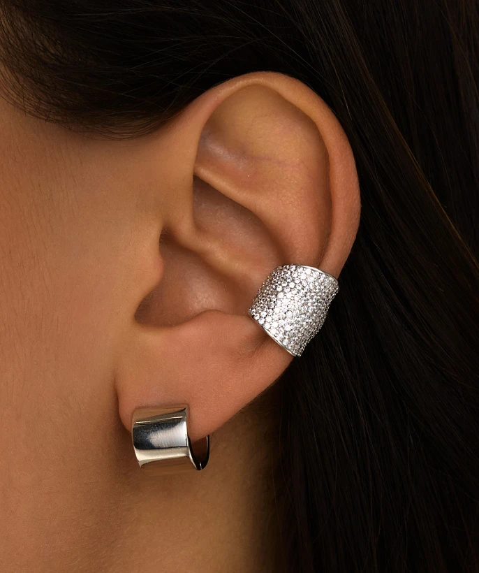 Широкий кафф из серебра c фианитами