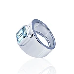 Серебряное кольцо Midnight с голубым фианитом в огранке Эмеральд