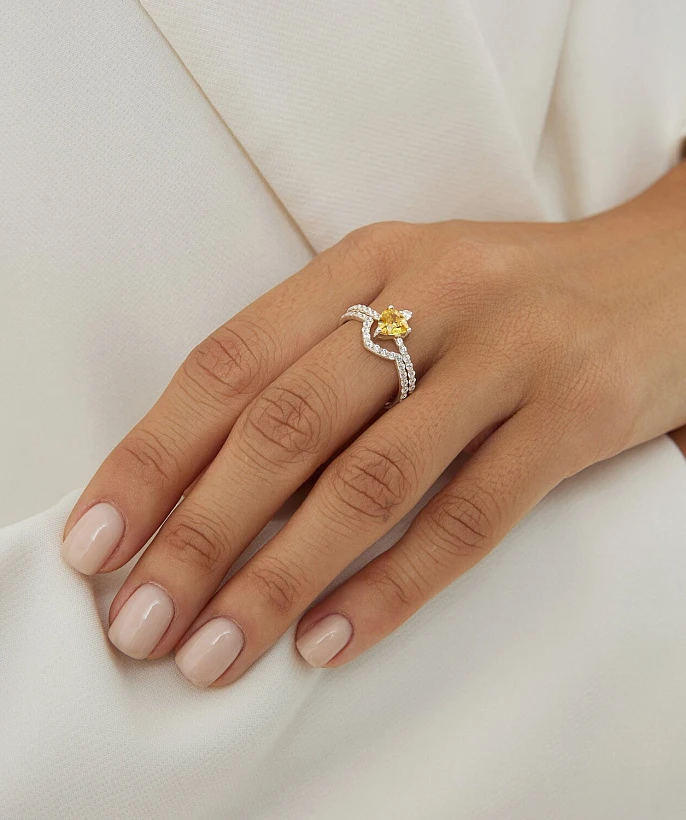 Двойное кольцо с желтым фианитом из серебра "Энергия"