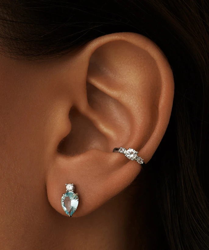 Серебряные серьги-пусеты PURITY с топазом Sky