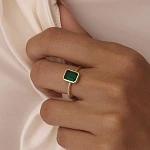 Серебряное кольцо Элизабет с зеленым фианитом в покрытии желтое золото
