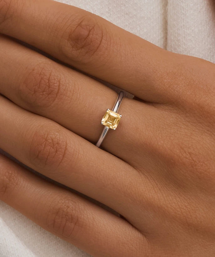 Серебряное кольцо ЭЙФОРИЯ с цитрином Ашер