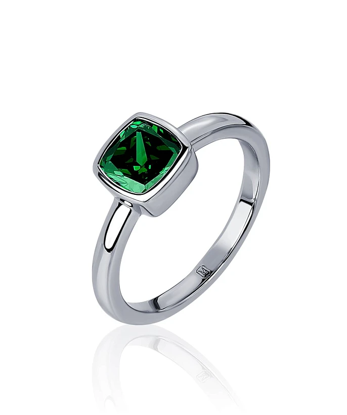 Серебряное кольцо с фианитом в глухой закрепке MIESTILO