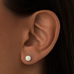 Серебряные серьги гвоздики с опалом 6мм