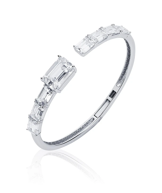 Серебряный жесткий браслет A LA RUSSE с фианитами