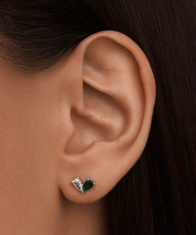 Серебряные серьги с фианитами в огранке груша MIESTILO 