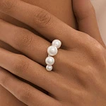 Серебряное изогнутое кольцо СИЦИЛИЯ с жемчугом