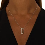 Колье из серебра с фактурным овалом и фианитами