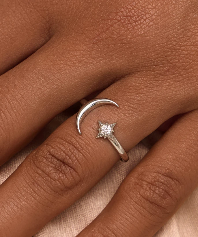 Серебряное кольцо регулируемое MIESTILO
