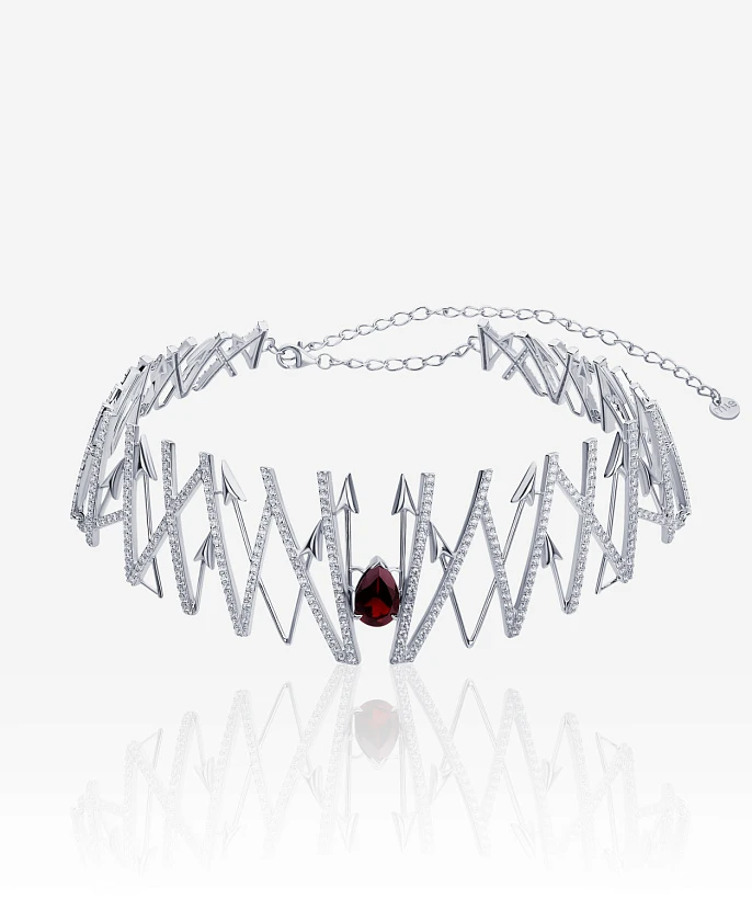 Серебряное колье ЭРОС с натуральным гранатом