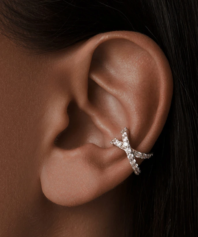 Двойной серебряный кафф с фианитами