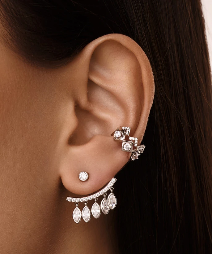 Акцентные серьги-джекеты из серебра с фианитами MIESTILO 