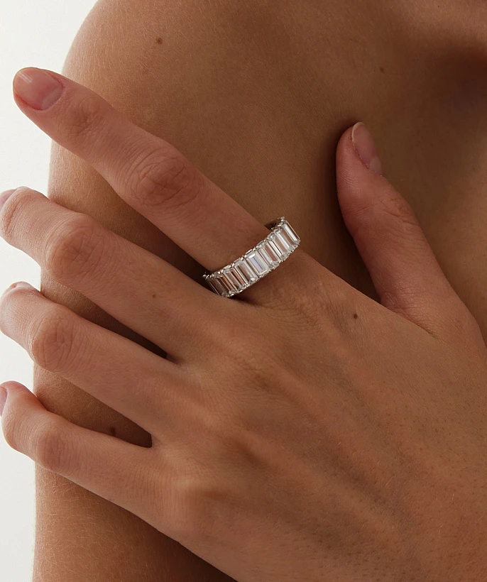 Серебряное кольцо с фианитами Baguette