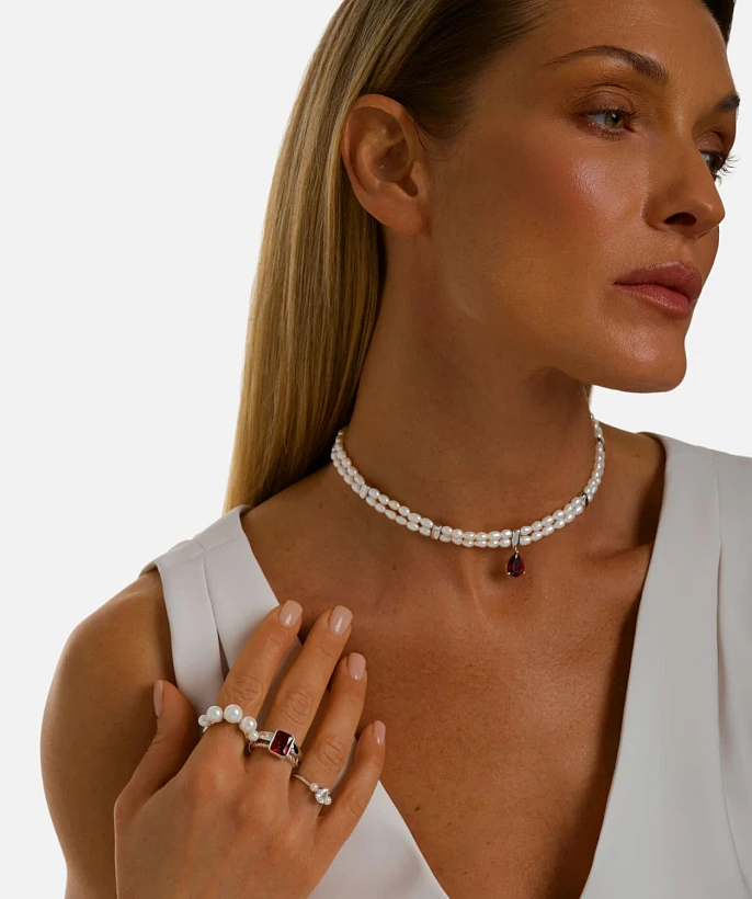 Серебряный чокер СИЦИЛИЯ из жемчуга и красным камнем