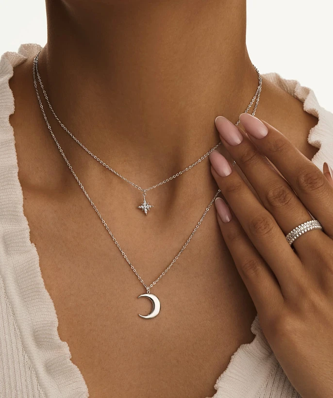 Серебряное колье Исида с луной и звездой MIESTILO