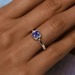 Серебряное кольцо с фианитом в глухой закрепке MIESTILO