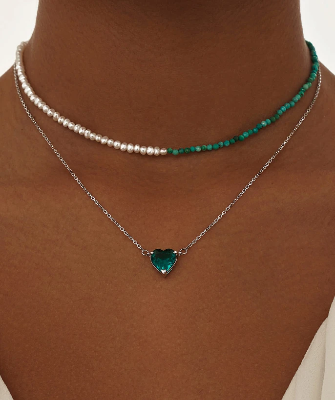 Серебряная подвеска с зеленым фианитом в огранке сердце MIESTILO