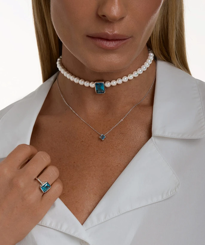 Кольцо ГАЛАТЕЯ из серебра с синим фианитом