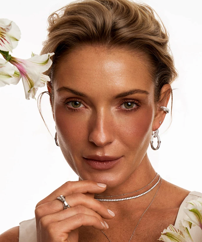 Серебряные серьги-гвоздики с фианитами 3мм