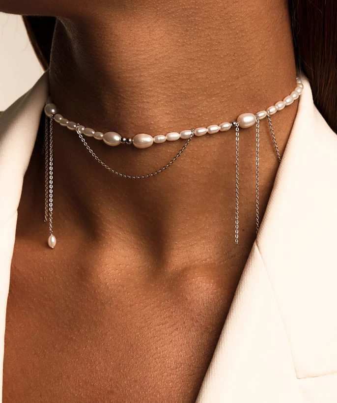 Серебряное колье DIANA с натуральным жемчугом и цепями