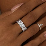Серебряное кольцо с фианитами Кармен