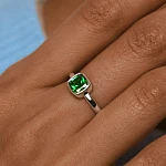 Серебряное кольцо с фианитом в глухой закрепке MIESTILO