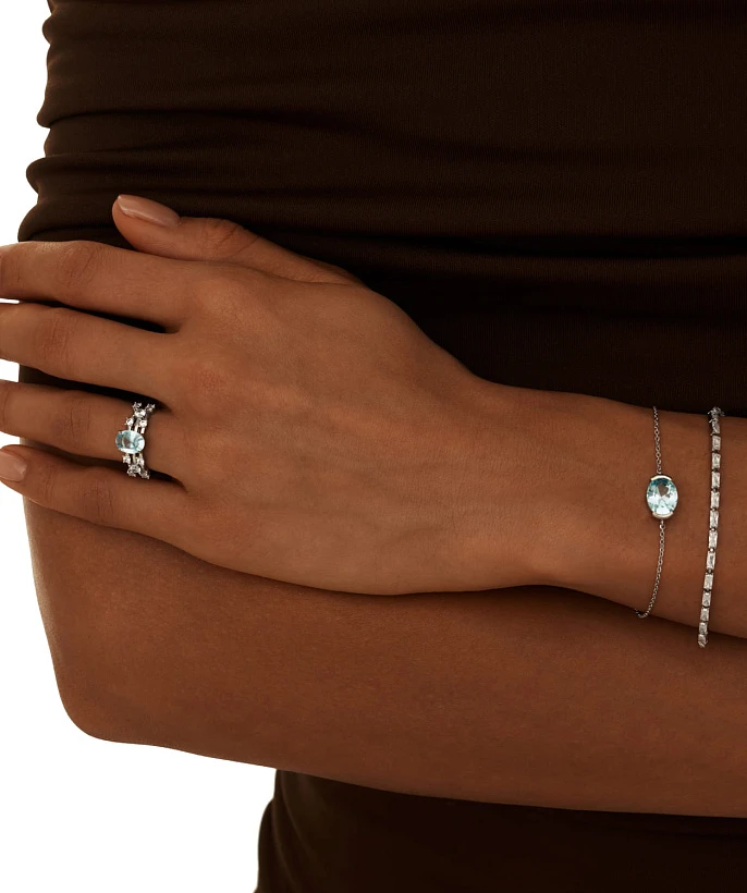 Серебряное широкое кольцо PURITY с топазом Sky и фианитами