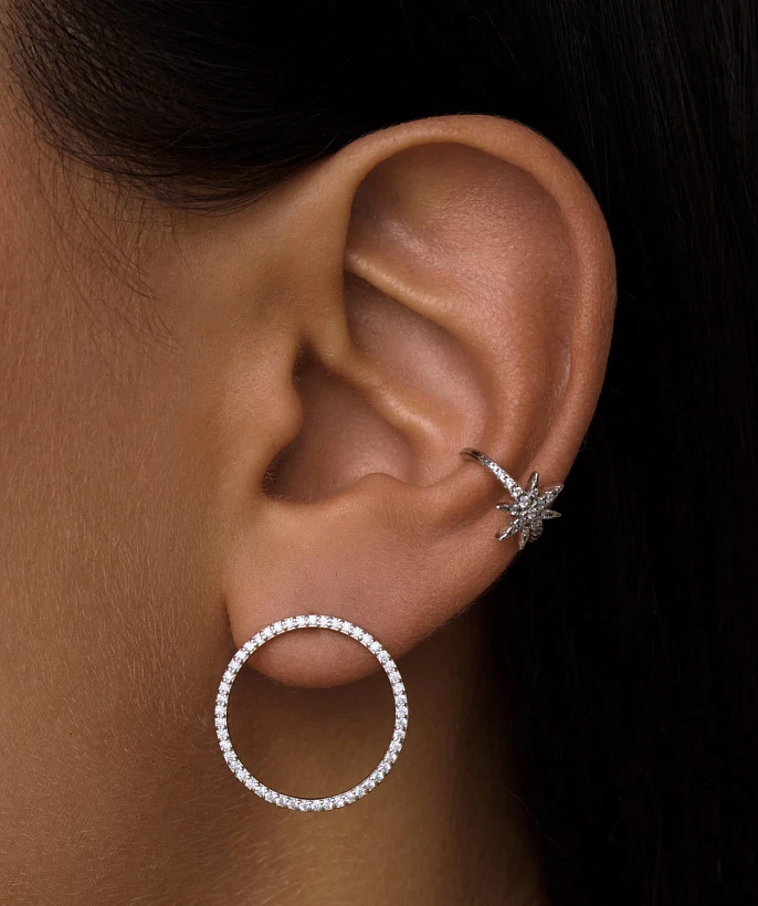 Серебряные акцентные пусеты с кругом из фианитов MIESTILO 