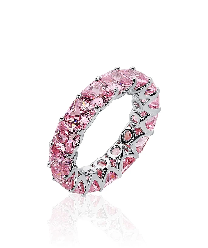 Серебряное кольцо с розовыми фианитами в огранке Ашер