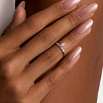 Серебряное кольцо с фианитом в огранке Груша на фалангу