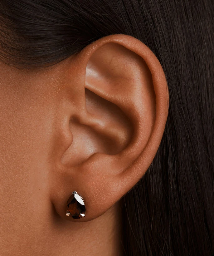 Серебряные серьги-пусеты ЭРОС с натуральным гранатом