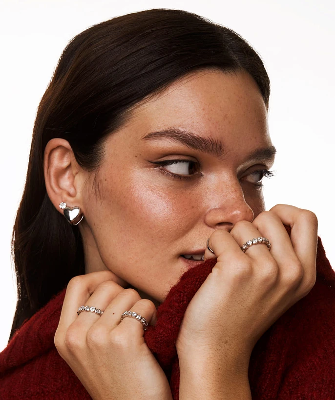 Серебряные серьги-гвоздики с фианитами 5 мм.