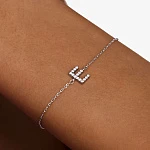 Серебряный браслет с буквой E MIESTILO