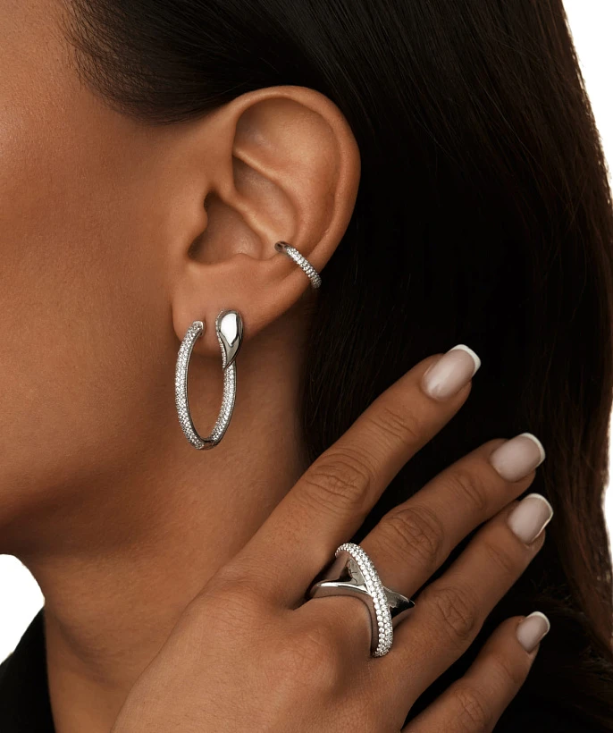 Серебряный базовый кафф с фианитами