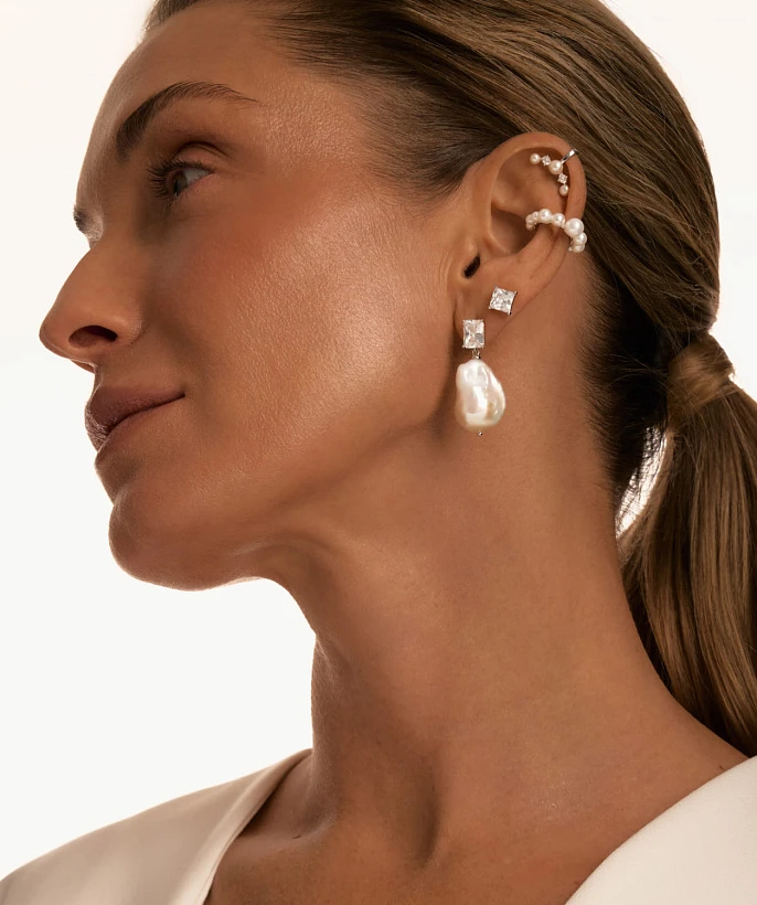 Серебряный кафф с натуральным жемчугом