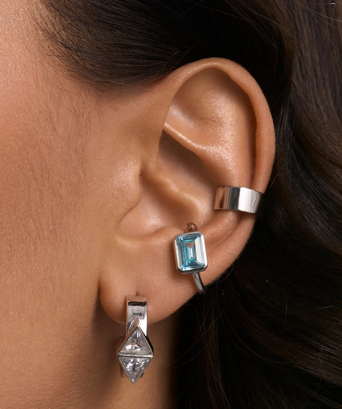 Серьги из серебра с фианитами VENUS