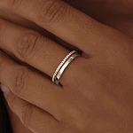 Двойное серебряное кольцо с дорожкой из фианитов MIESTILO