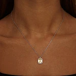 Серебряное колье с подвеской с желтым фианитом