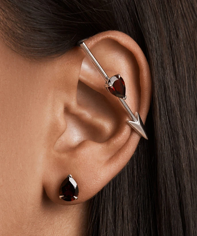 Серебряные серьги-пусеты EROS с натуральным гранатом