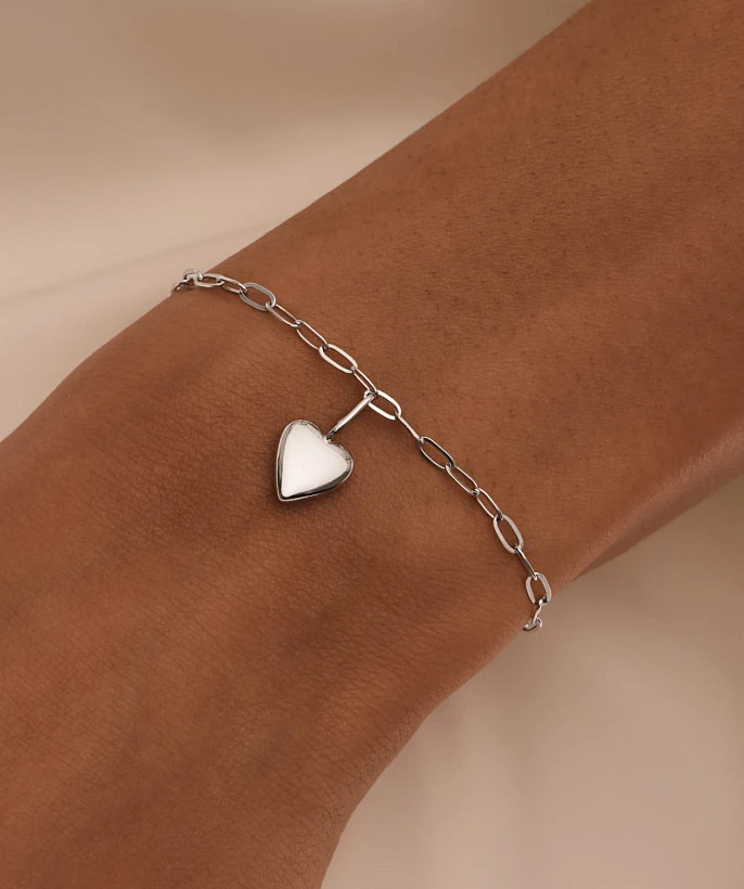 Серебряный браслет с подвеской сердце MIESTILO