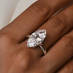 Коктейльное кольцо из серебра с фианитом Маркиз