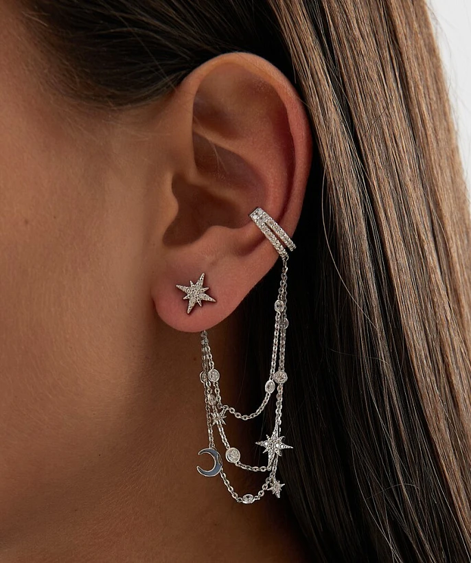 Серебряный кафф с цепями, луной и фианитами