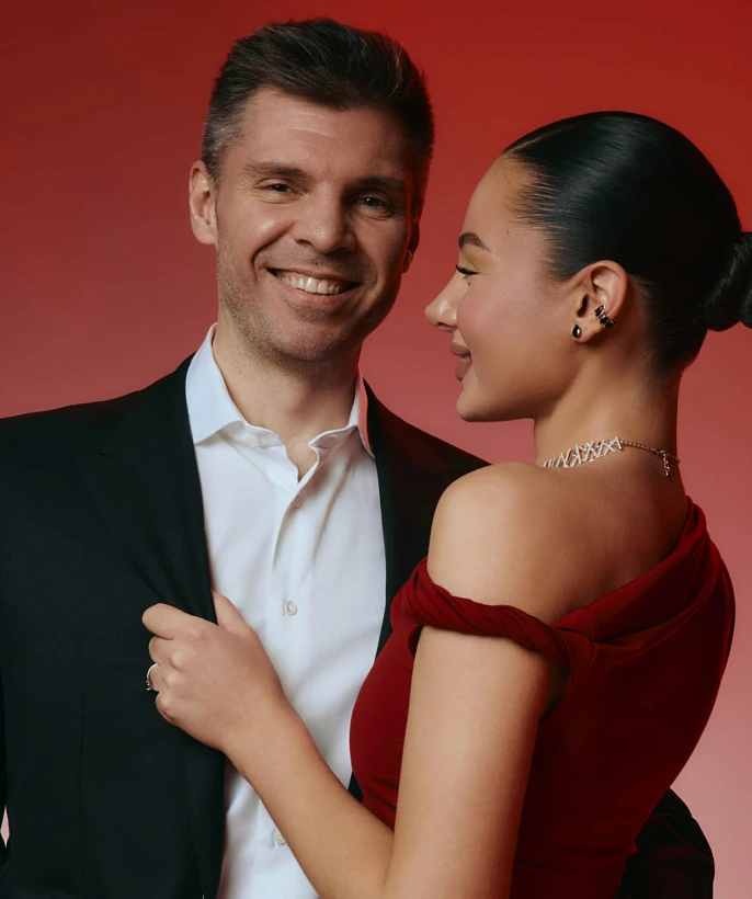 Серебряный кафф EROS с натуральными гранатами