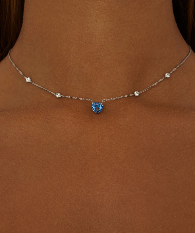 Колье с голубым сердцем из серебра