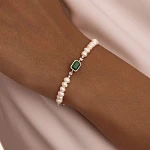 Серебряный браслет с синтетическим малахитом и культивированным речным жемчугом MIESTILO