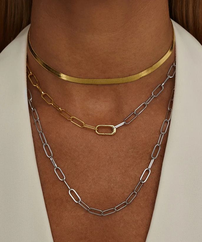 Серебряное колье-трансформер из цепей биколор