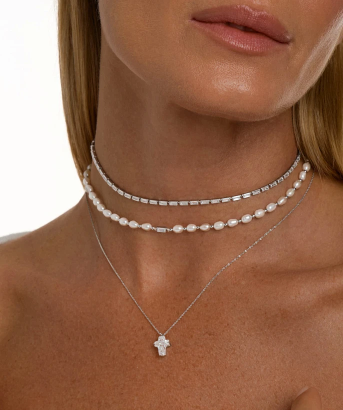 Серебряное колье Крест с фианитом